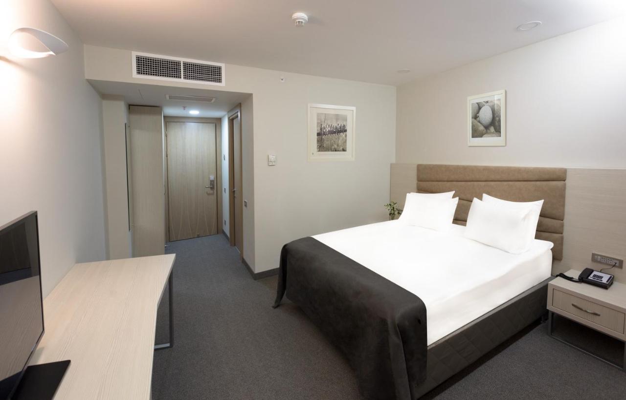 President Hotel By Hrazdan Hotel Cjsc 예레반 외부 사진
