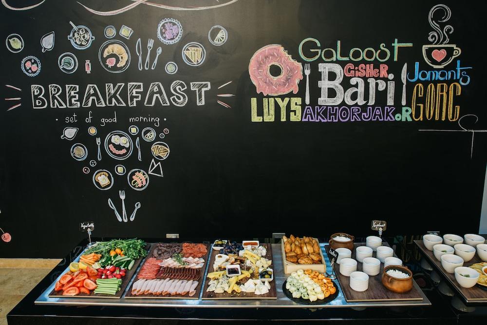 President Hotel By Hrazdan Hotel Cjsc 예레반 외부 사진