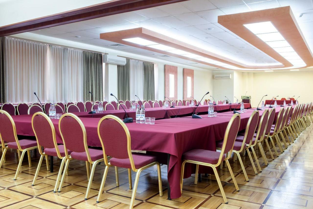 President Hotel By Hrazdan Hotel Cjsc 예레반 외부 사진