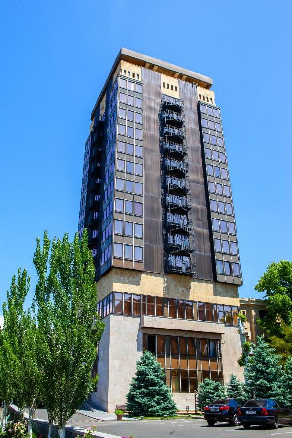 President Hotel By Hrazdan Hotel Cjsc 예레반 외부 사진