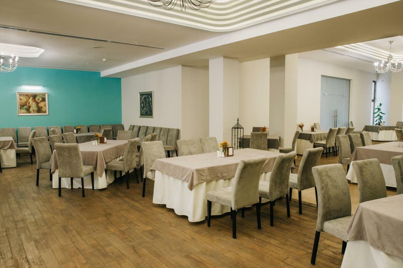 President Hotel By Hrazdan Hotel Cjsc 예레반 외부 사진
