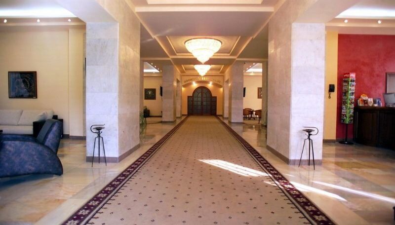 President Hotel By Hrazdan Hotel Cjsc 예레반 외부 사진